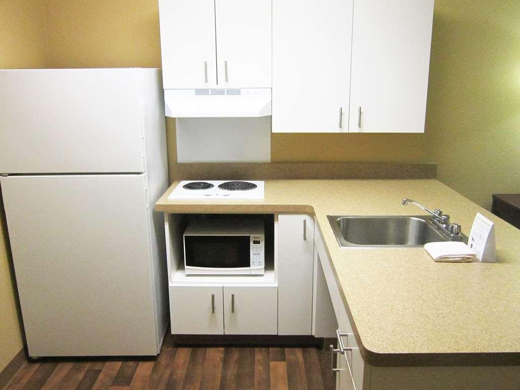 Extended Stay America Suites - Colorado Springs - West Номер фото