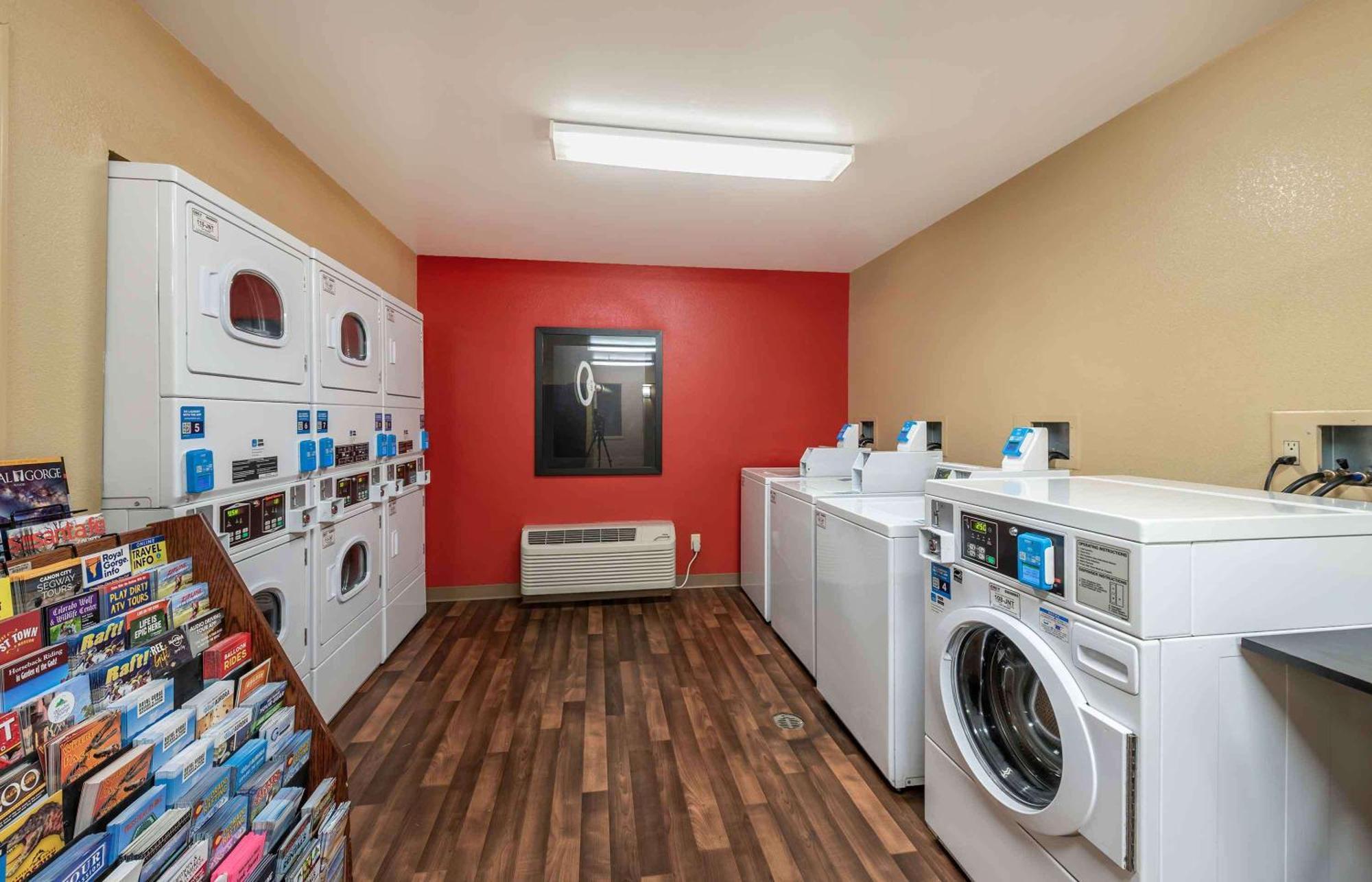 Extended Stay America Suites - Colorado Springs - West Экстерьер фото